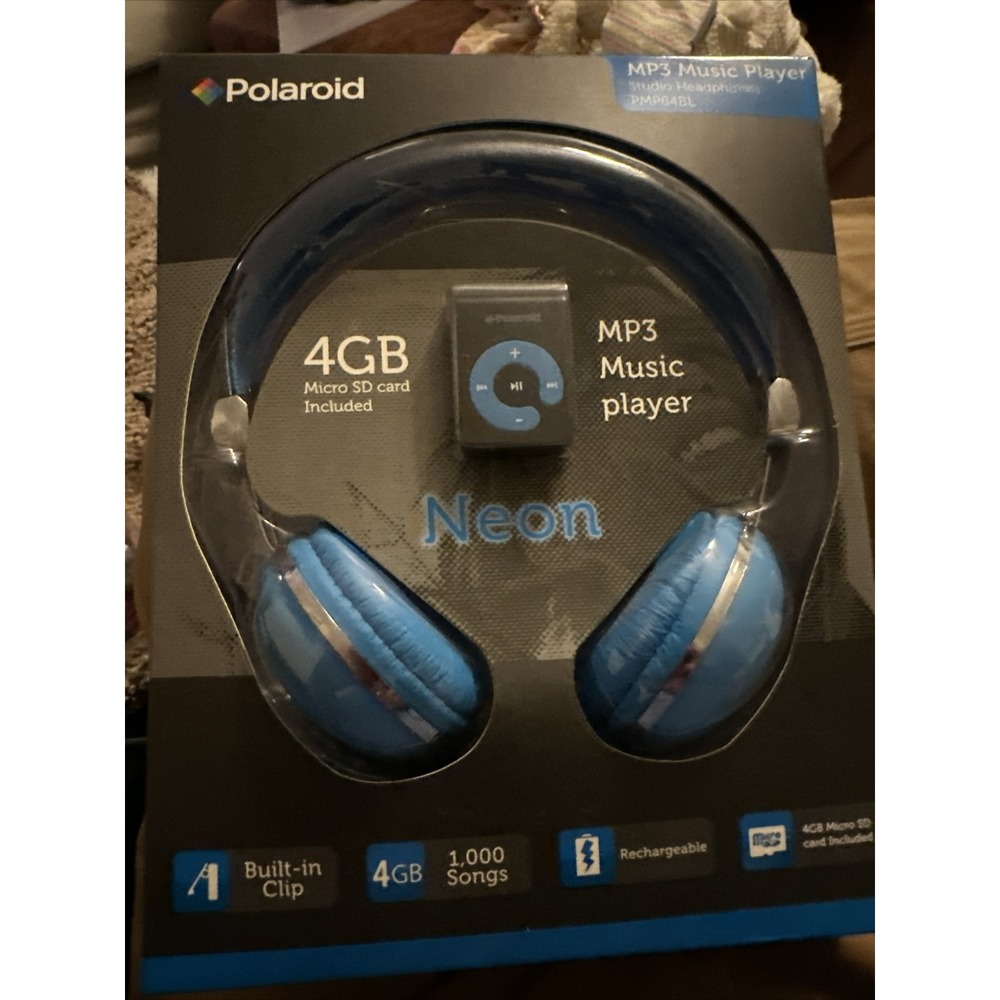 Polaroid Music.Player 4 GB PMP84BL Sealed w headphones Bundle